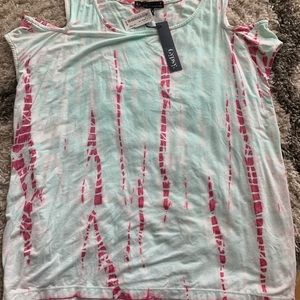 Gypsy 05 cold shoulder shirt